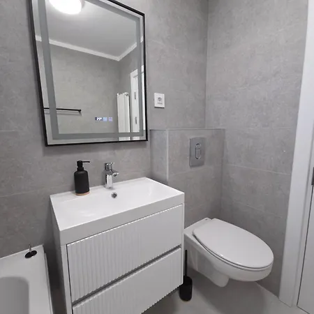 Modern 2 Bedroom In Bucharest, Vitan Area Apartamento
